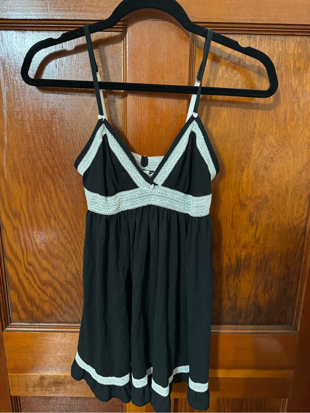 Victoria's Secret Black Chemise Babydoll  with Cream Lace Trim bow details